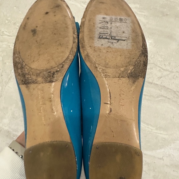 Salvatore Ferragamo Varina Bow Flats - Picture 3 of 4